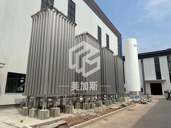 16000方高壓液氮?dú)饣究偘? title=